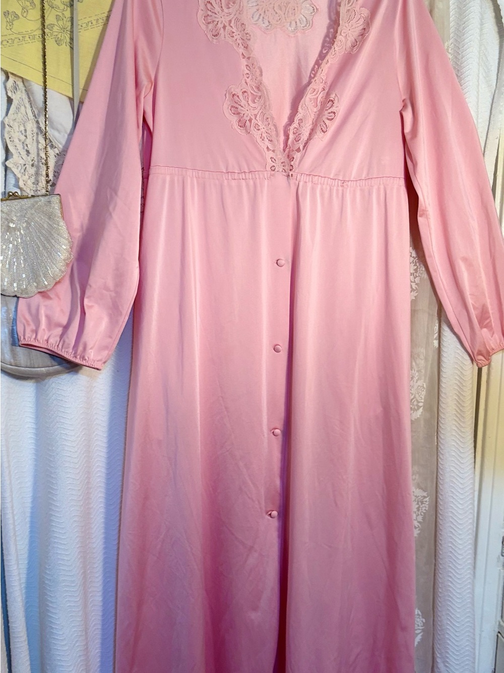 Shadowline Pink Nylon Lace Robe Dressing Gown – Medium